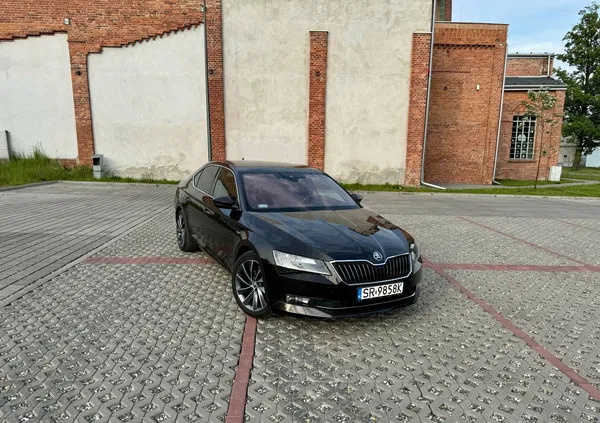 samochody osobowe Skoda Superb cena 98500 przebieg: 98300, rok produkcji 2018 z Rybnik